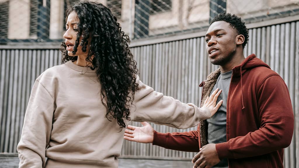 Signs You’re in a One-Sided Relationship (And What to Do About It)