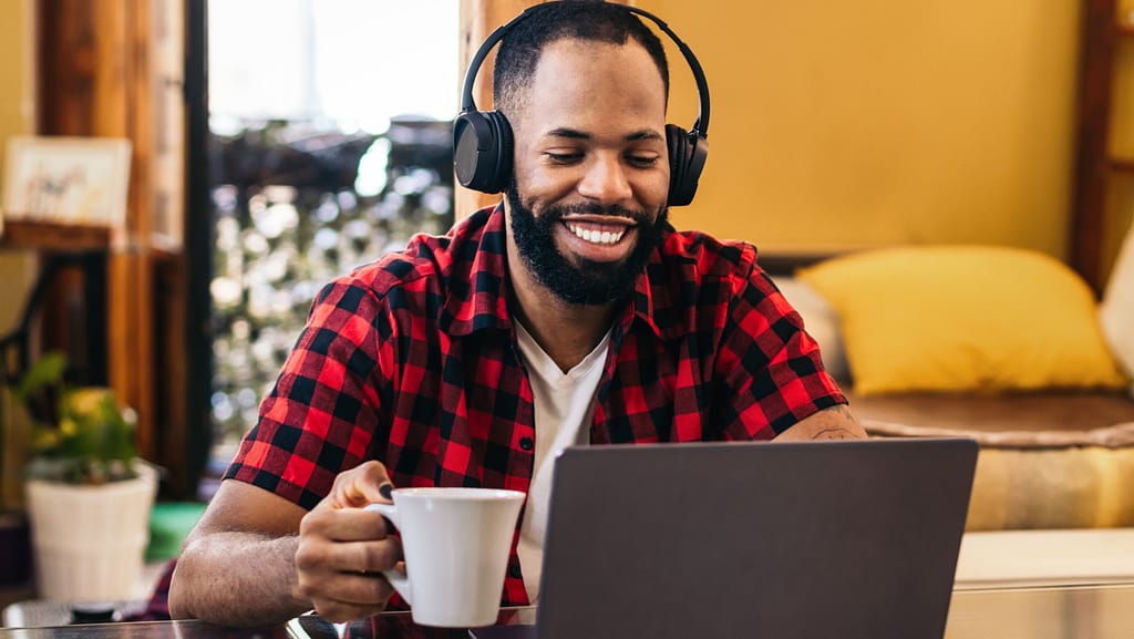 How to Be Rich in 2025: The Best Side Hustles and Money Making Strategies